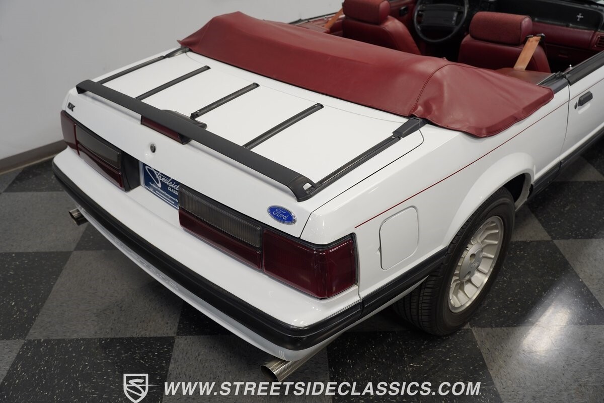 Ford-Mustang-1990-Convertible-24