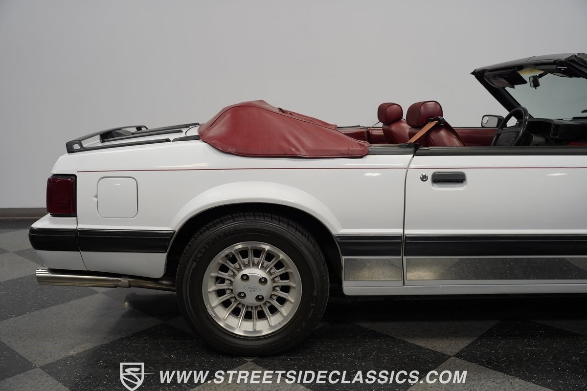 Ford-Mustang-1990-Convertible-27