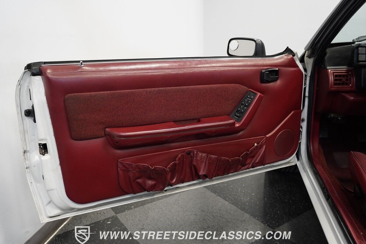 Ford-Mustang-1990-Convertible-34