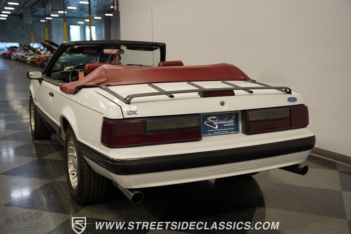 Ford-Mustang-1990-Convertible-8