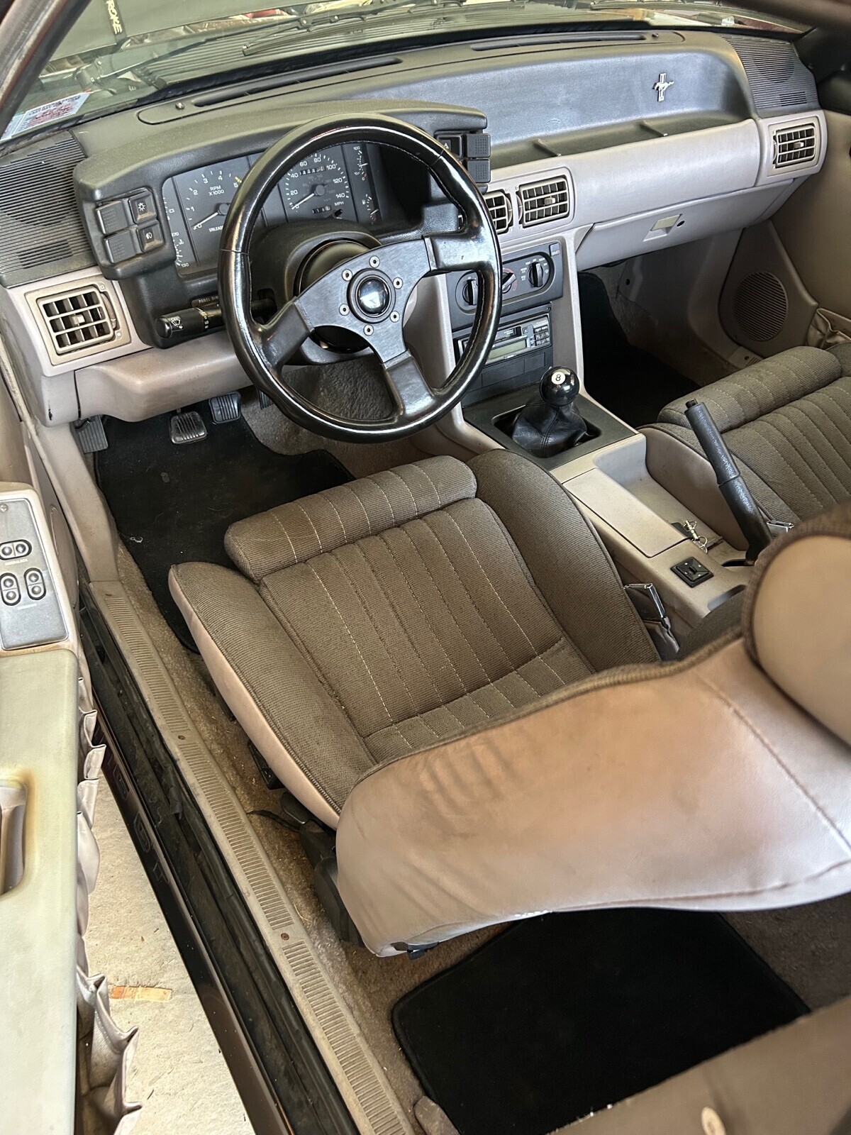 Ford-Mustang-1990-Hatchback-16
