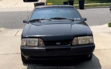 Ford-Mustang-1990-Hatchback-2