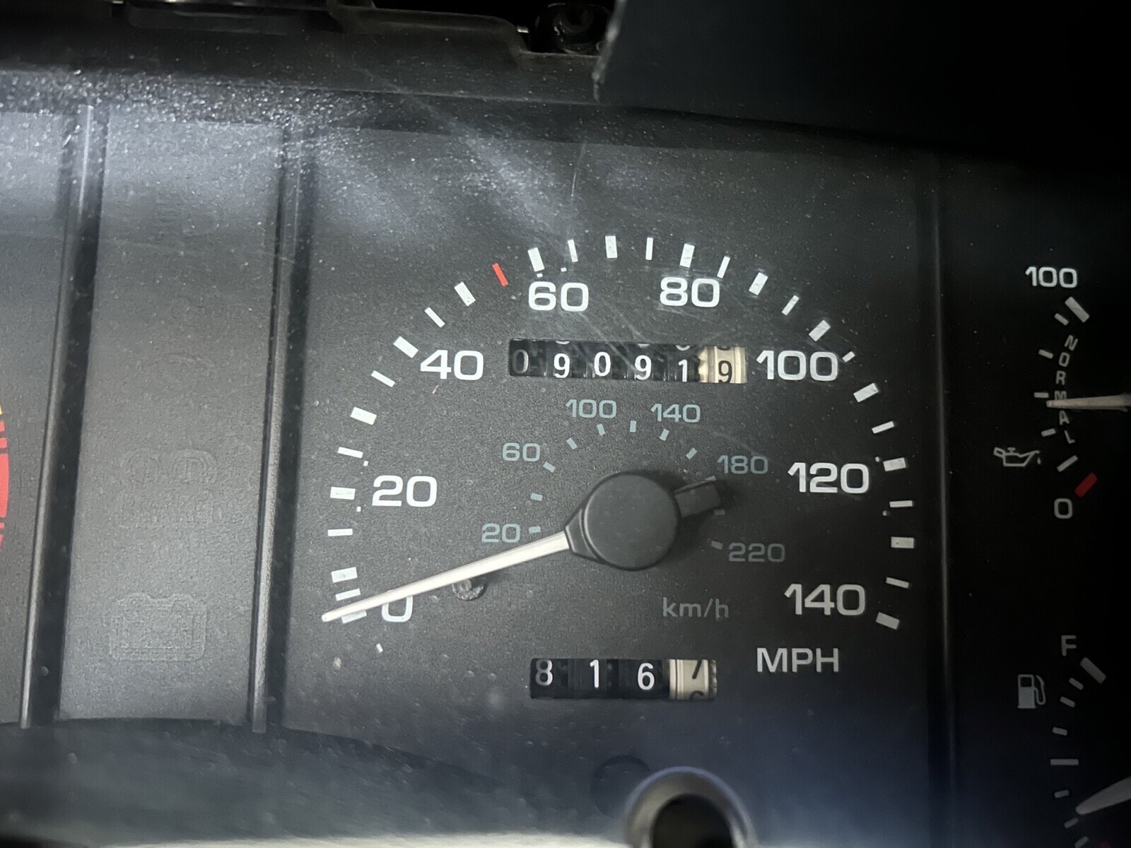 Ford-Mustang-1990-Hatchback-21