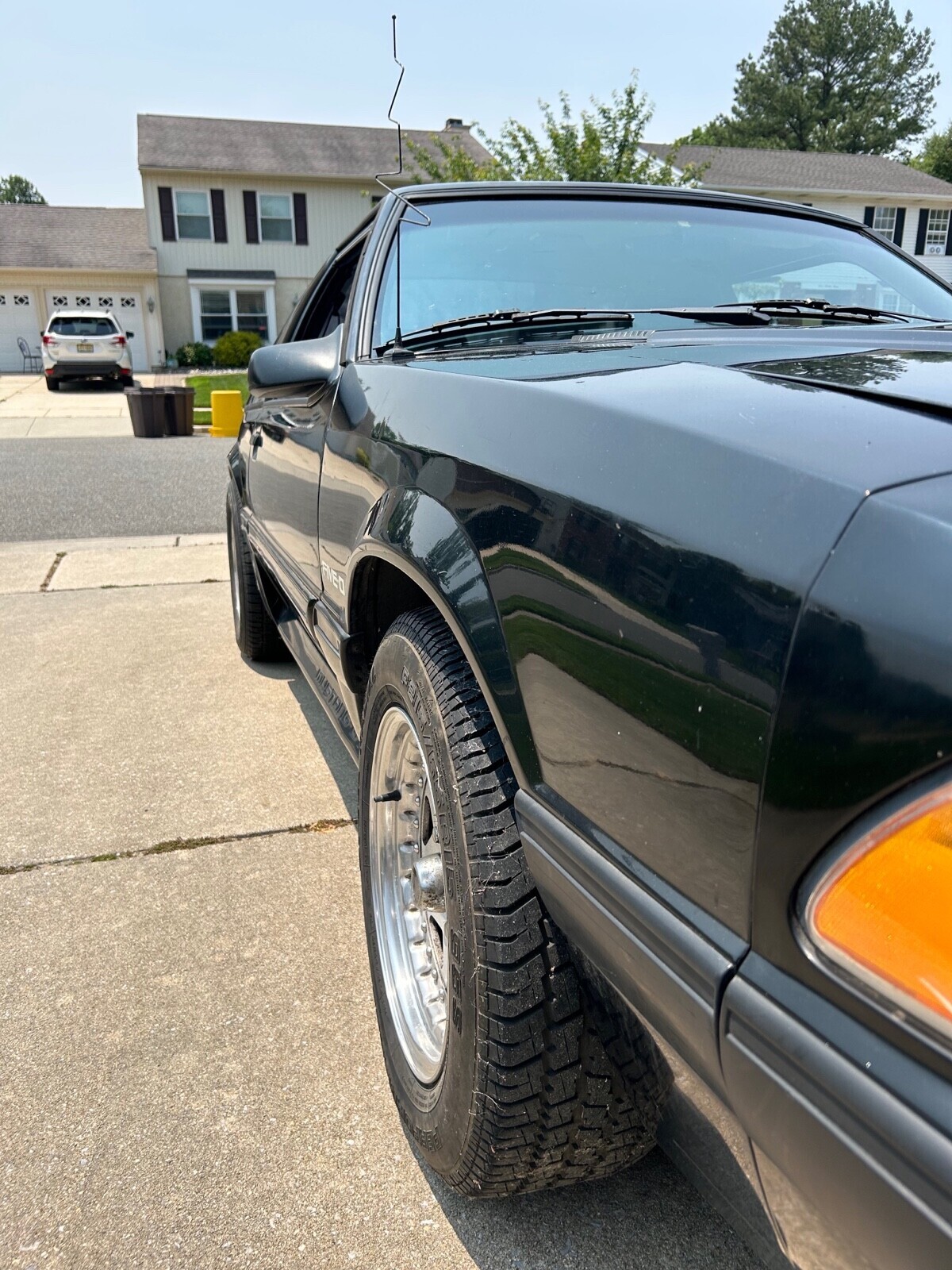 Ford-Mustang-1990-Hatchback-3