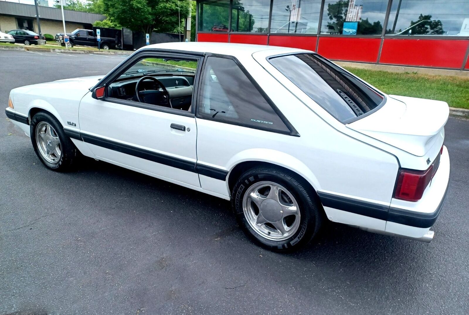 Ford-Mustang-1990-LX-5