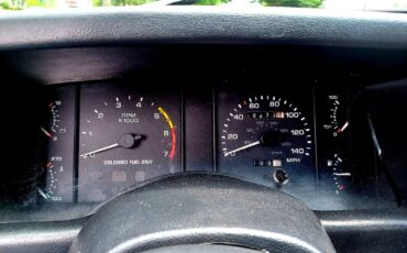 Ford-Mustang-1990-LX-8
