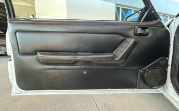 Ford-Mustang-1991-Coupe-28