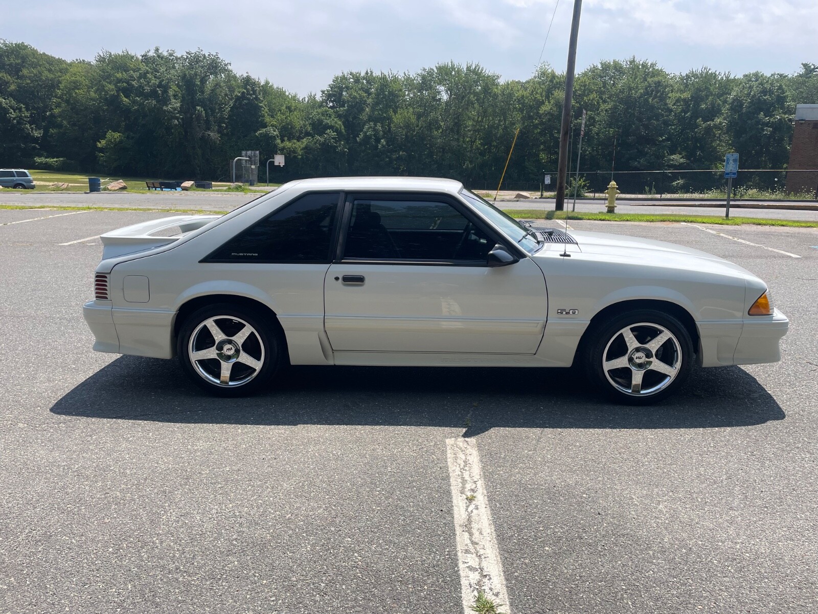 Ford-Mustang-1991-Hatchback-16