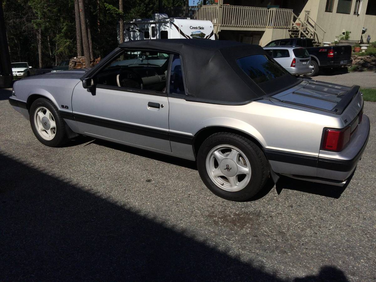 Ford-Mustang-1991-grey-5