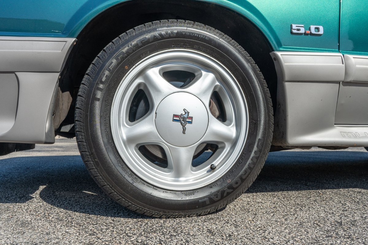 Ford-Mustang-1992-10