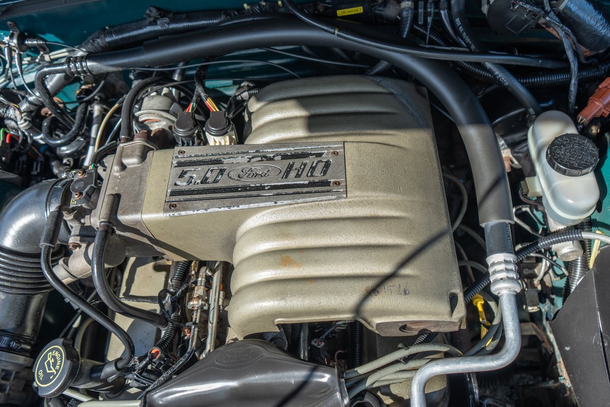 Ford-Mustang-1992-14
