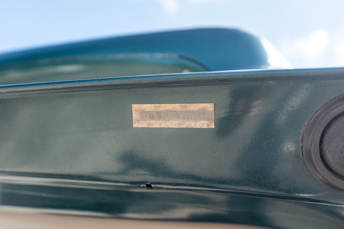 Ford-Mustang-1992-18