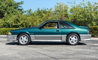 Ford-Mustang-1992-3