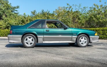Ford-Mustang-1992-33