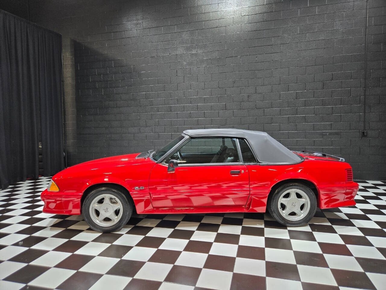 Ford-Mustang-1992-Convertible-1