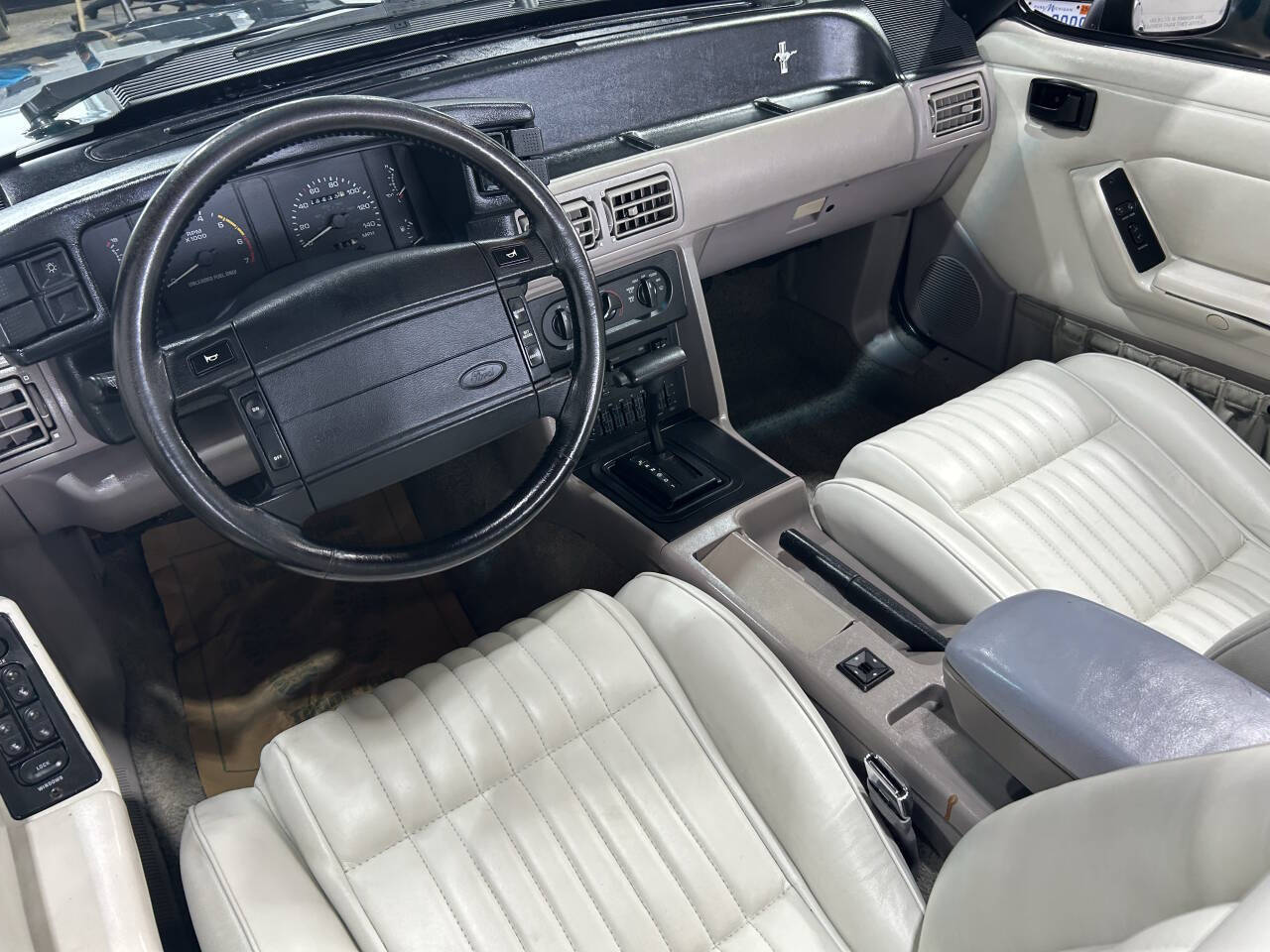 Ford-Mustang-1992-Convertible-11