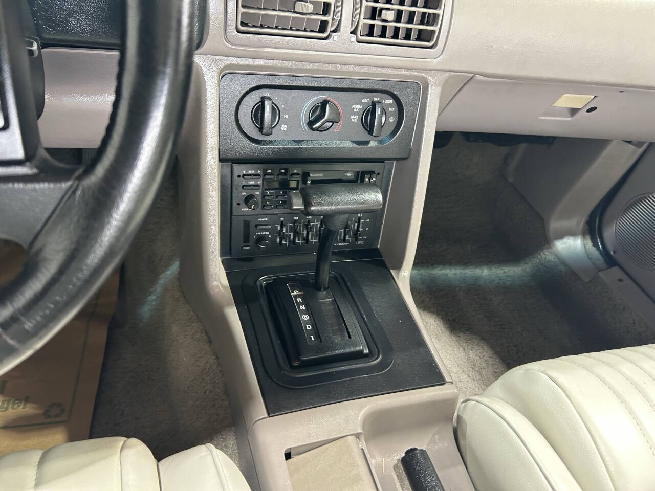 Ford-Mustang-1992-Convertible-14