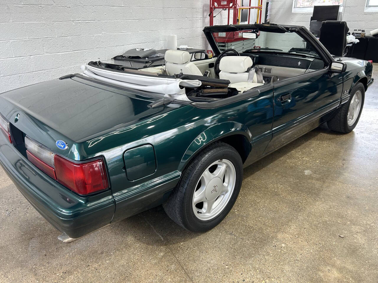 Ford-Mustang-1992-Convertible-7