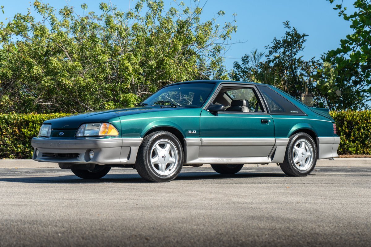 Ford Mustang 1992 --