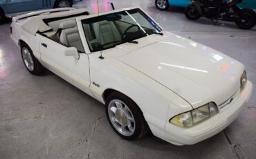 Ford-Mustang-1993-1