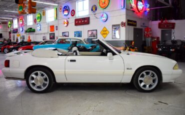 Ford-Mustang-1993-13