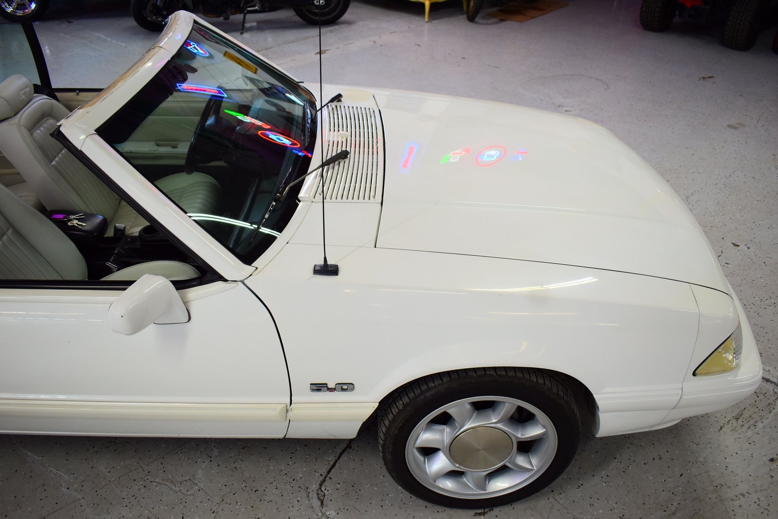 Ford-Mustang-1993-14
