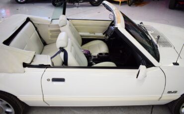 Ford-Mustang-1993-15