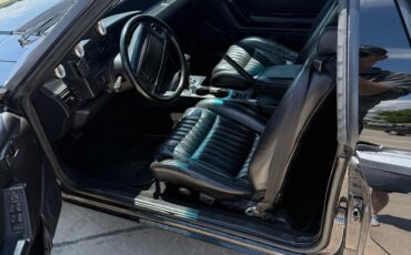 Ford-Mustang-1993-16