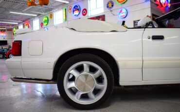 Ford-Mustang-1993-17