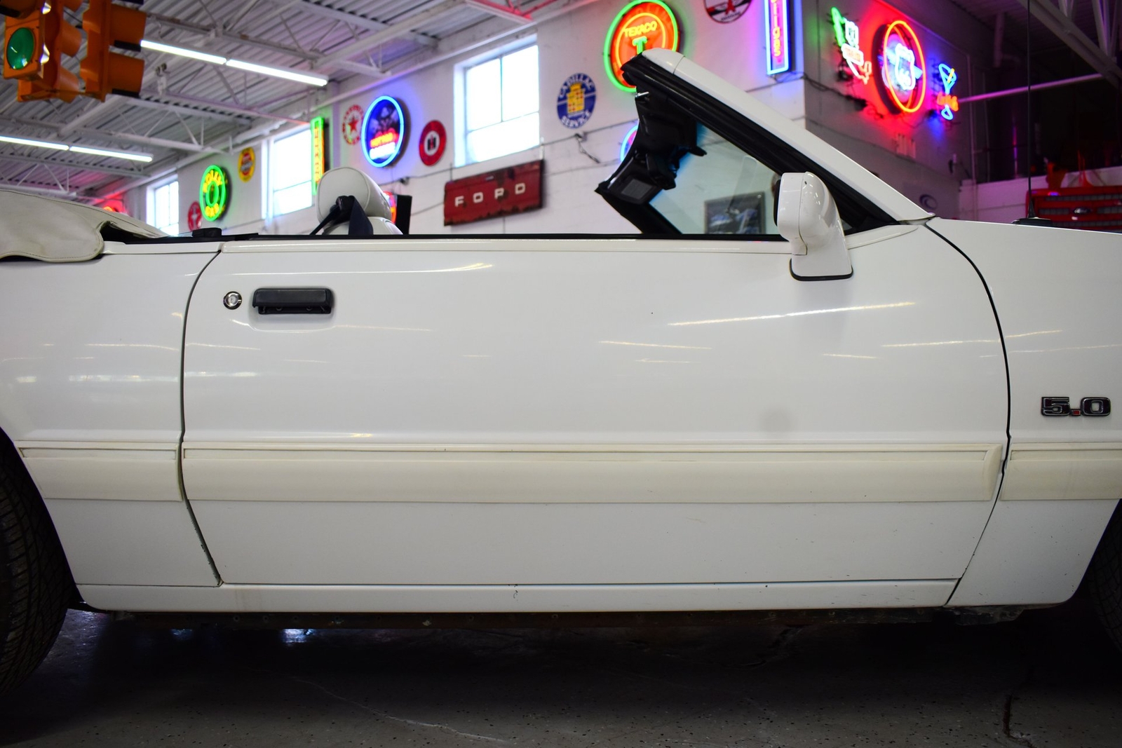 Ford-Mustang-1993-18