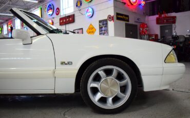 Ford-Mustang-1993-19