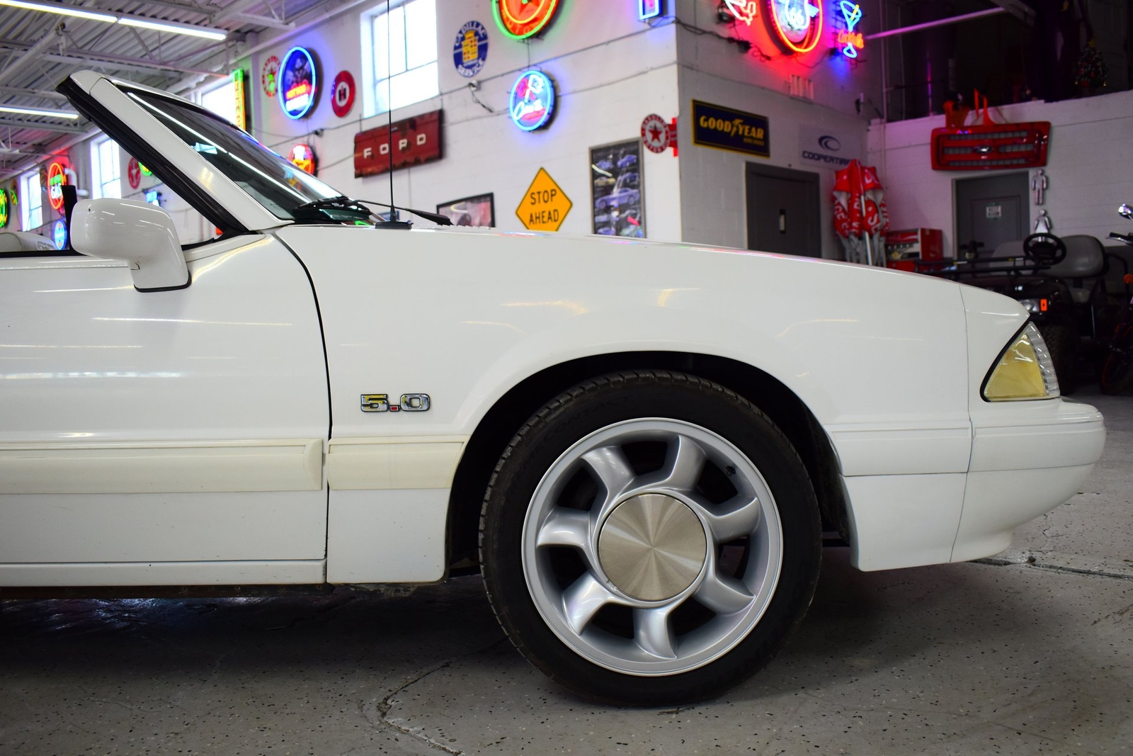 Ford-Mustang-1993-19