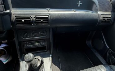 Ford-Mustang-1993-19