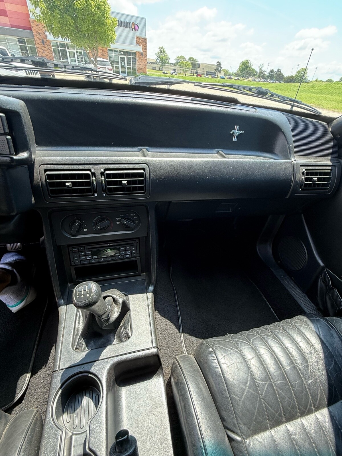 Ford-Mustang-1993-19