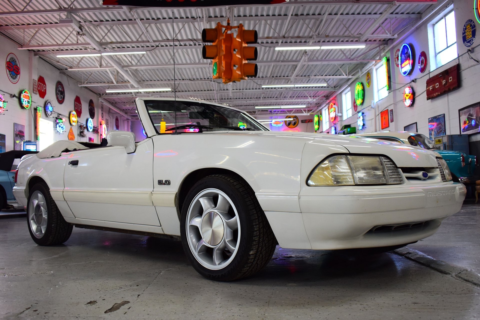 Ford-Mustang-1993-2