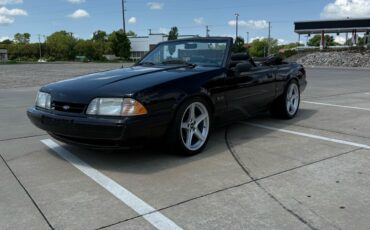 Ford-Mustang-1993-4