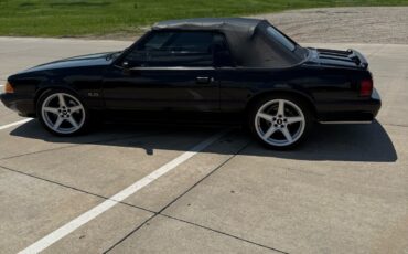Ford-Mustang-1993-5
