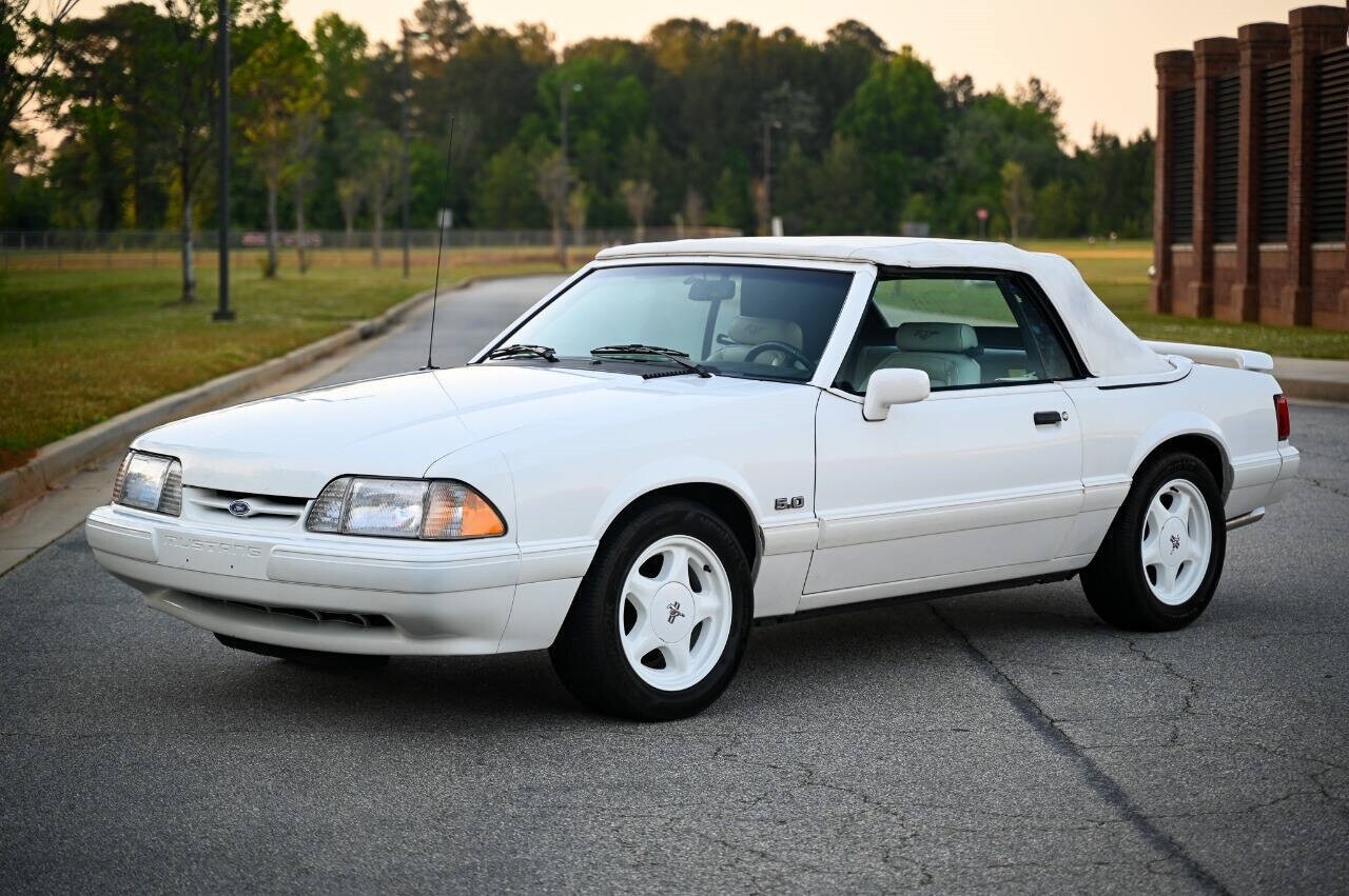 Ford-Mustang-1993-Convertible-10