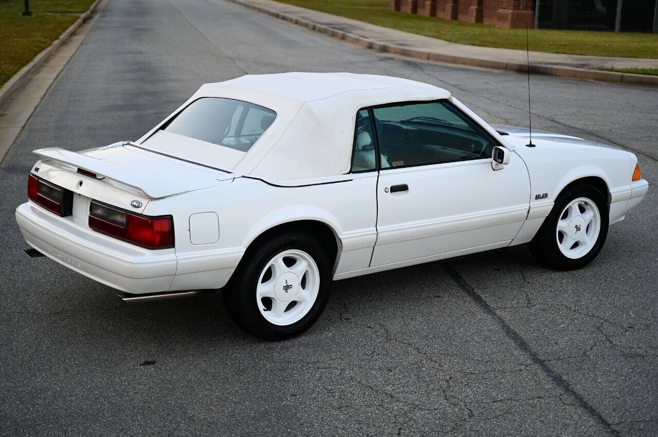 Ford-Mustang-1993-Convertible-15