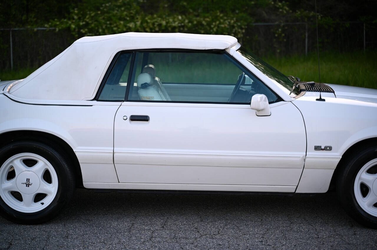 Ford-Mustang-1993-Convertible-18