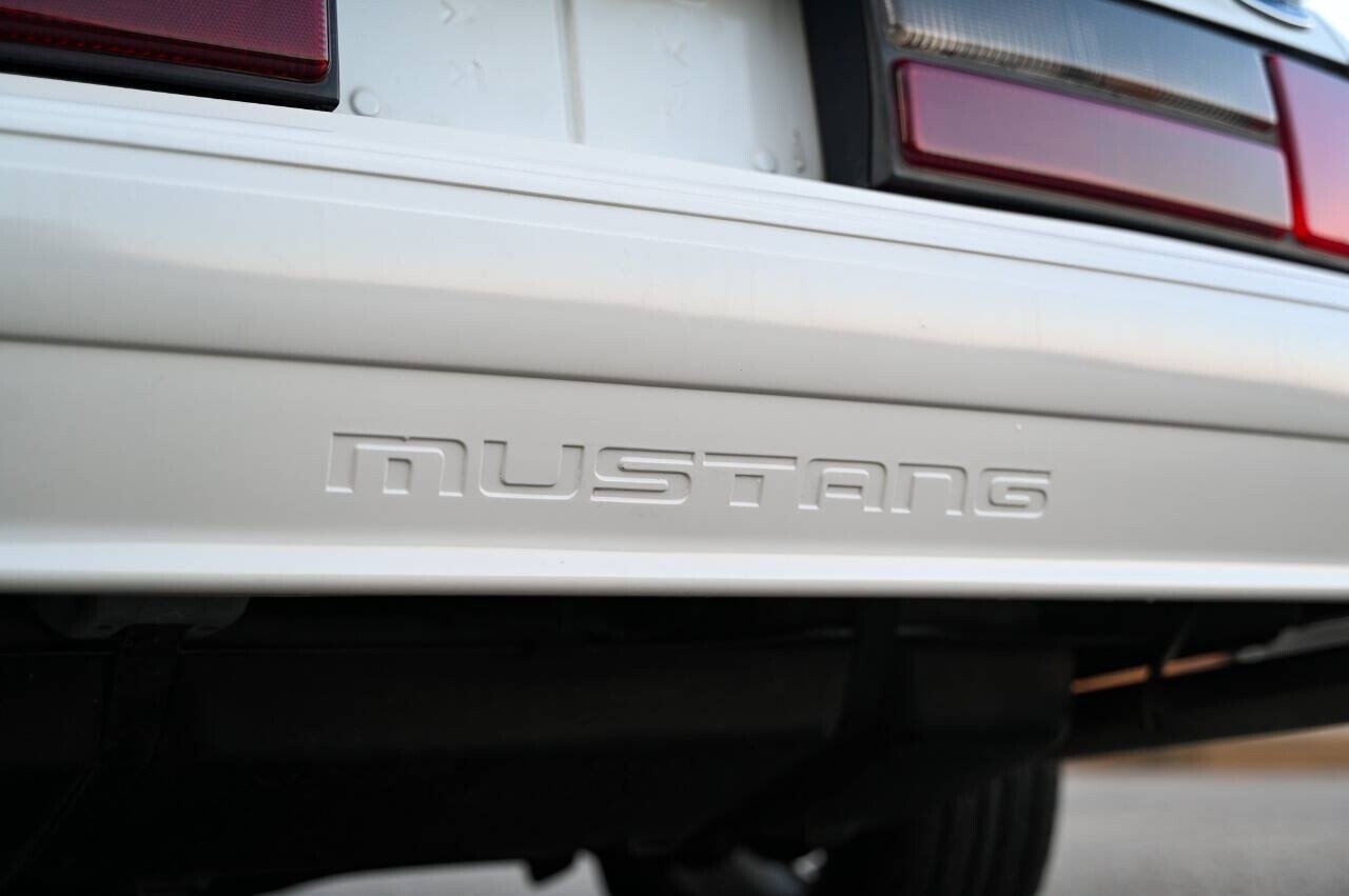 Ford-Mustang-1993-Convertible-36