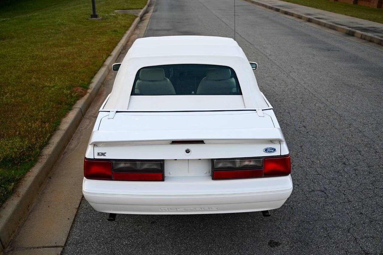 Ford-Mustang-1993-Convertible-38