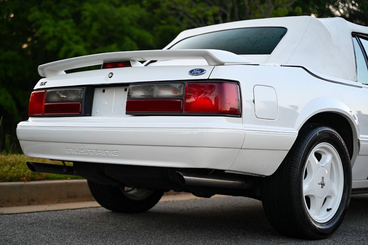 Ford-Mustang-1993-Convertible-39
