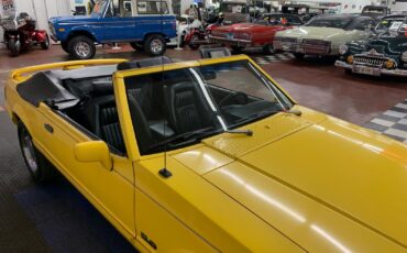 Ford-Mustang-1993-Convertible-8