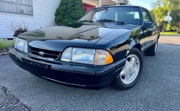 Ford-Mustang-1993-Coupe-2