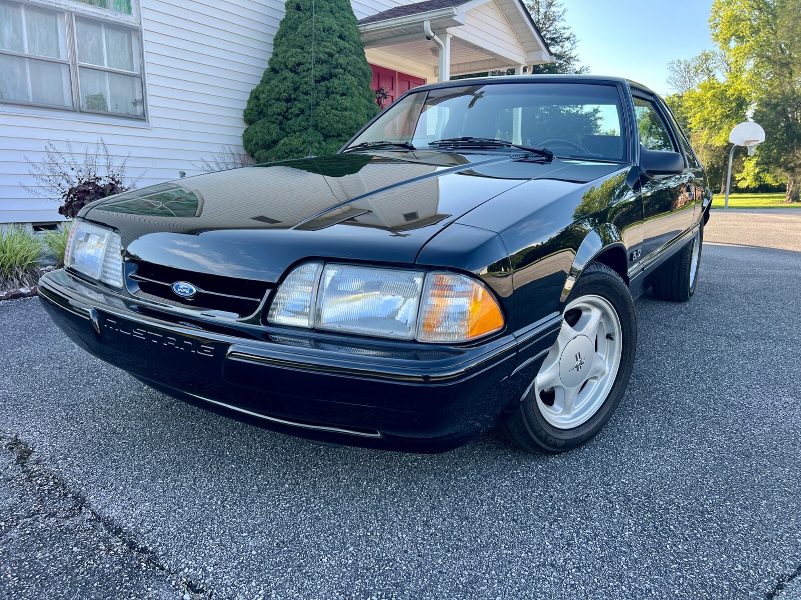 Ford-Mustang-1993-Coupe-2