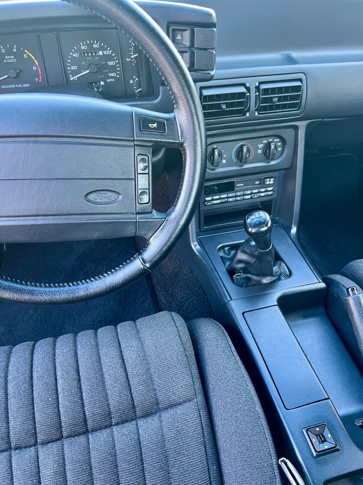 Ford-Mustang-1993-Coupe-21