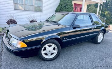 Ford-Mustang-1993-Coupe