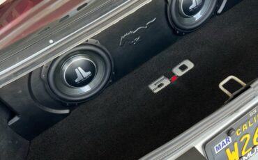 Ford-Mustang-1993-Sedan-10