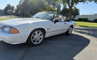 Ford-Mustang-1993-white-3